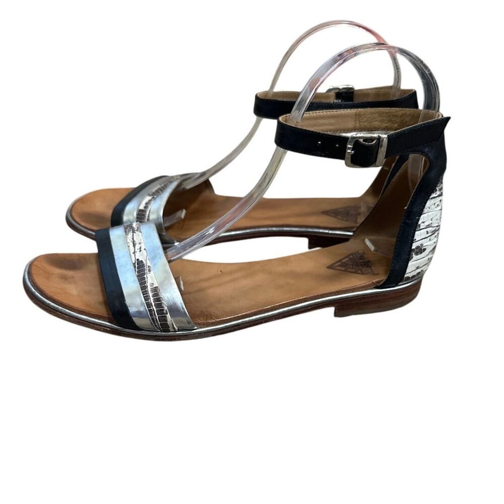 John Fluevog River Urubamba Sandals 8.5 Black Metallic Leather Flat Ankle Strap